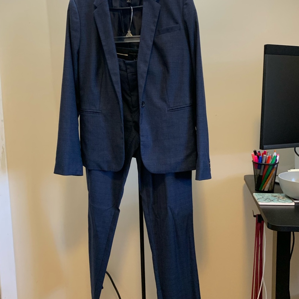 Women’s Banana Republic Navy Blue Suit